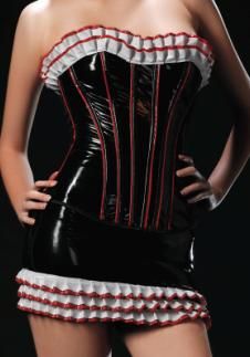 Corset y minifalda de vinilo con volantes plisados de vinilo blanco con ribete rojo